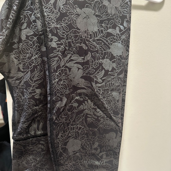 Lululemon - Wunder Train High-Rise Tight - Picture 2 of 5